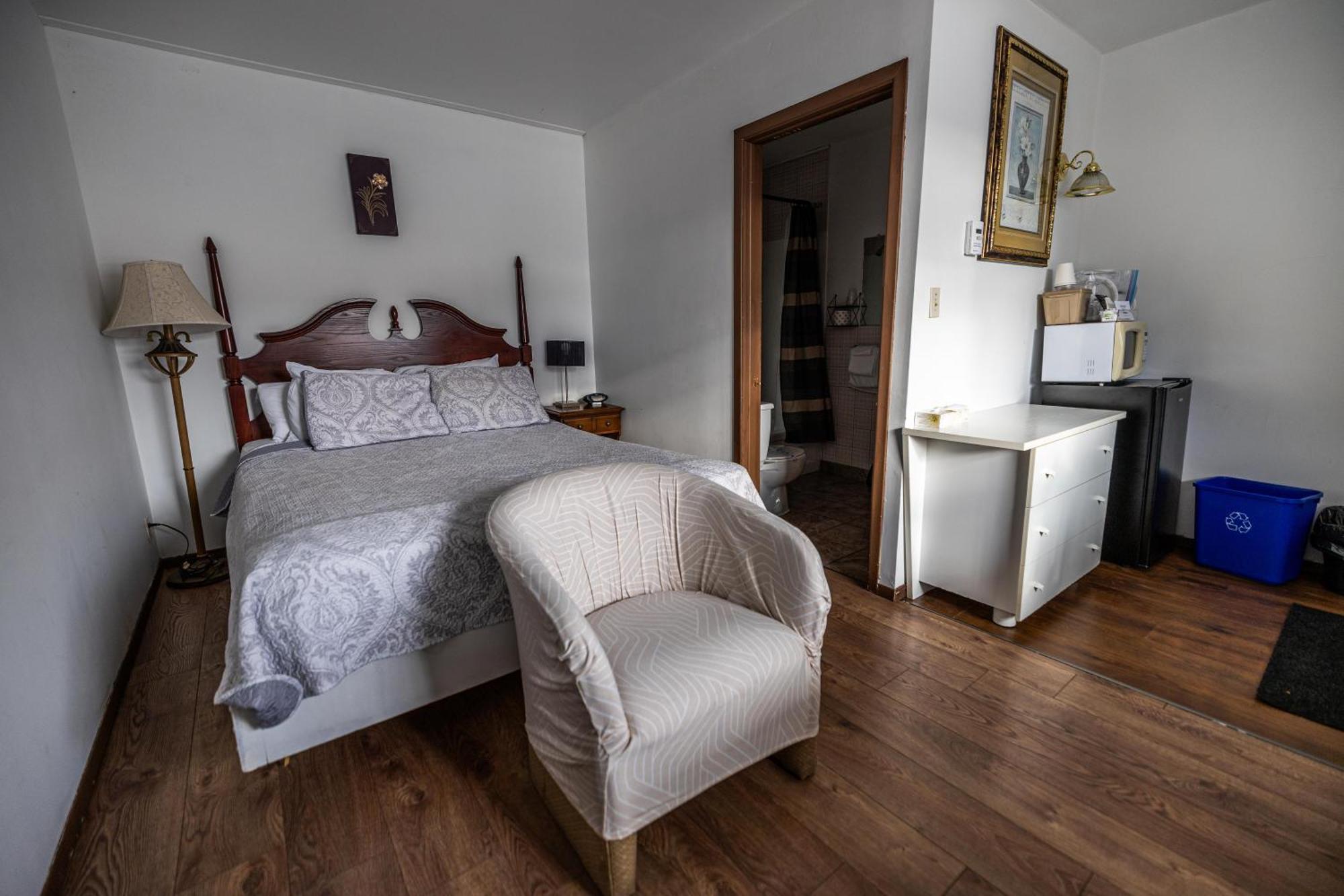 Motel Deblois Sainte-Anne-de-Beaupré Zewnętrze zdjęcie