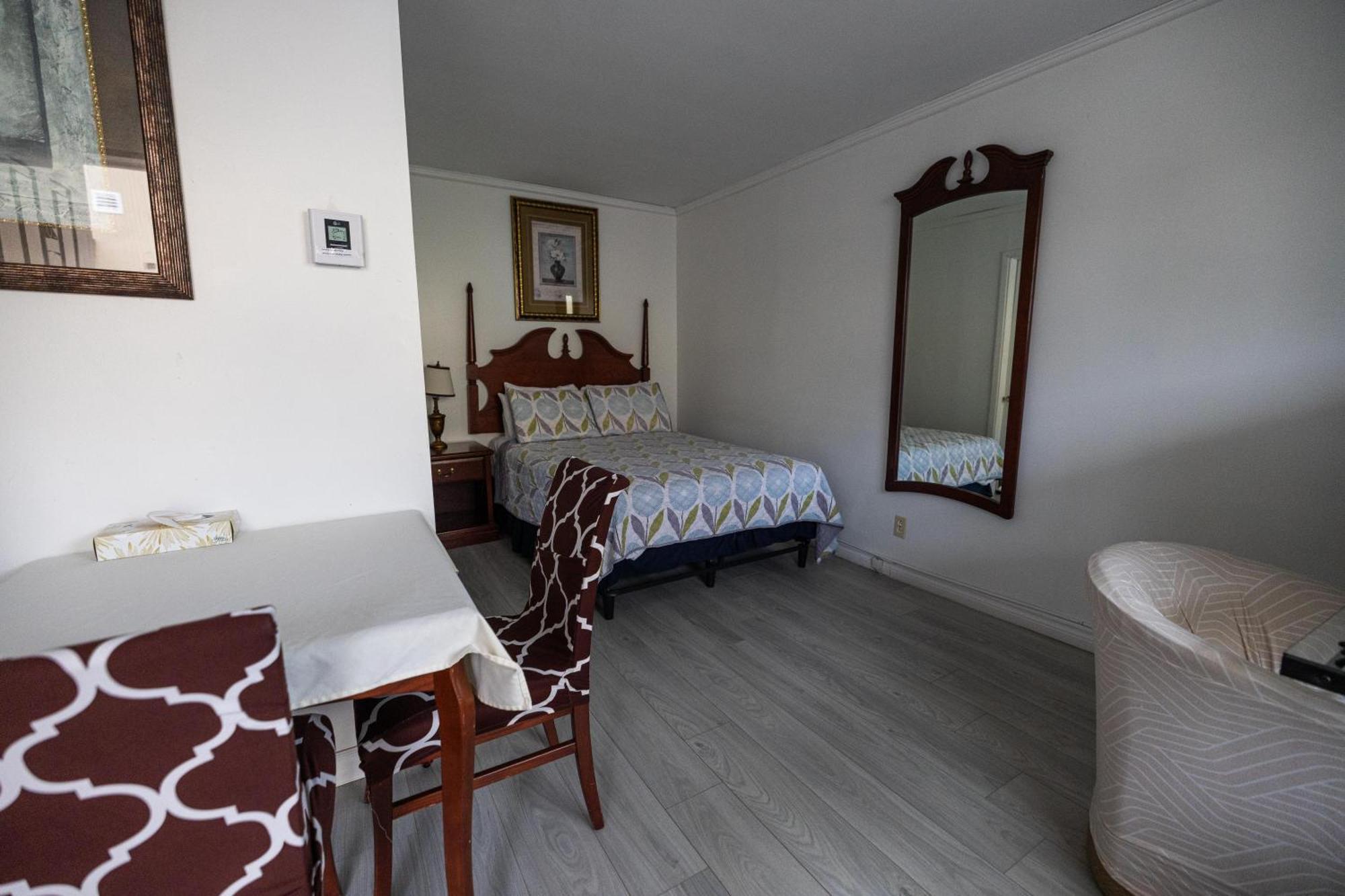 Motel Deblois Sainte-Anne-de-Beaupré Zewnętrze zdjęcie