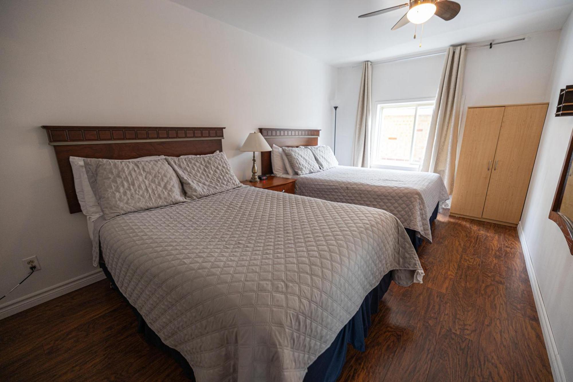 Motel Deblois Sainte-Anne-de-Beaupré Zewnętrze zdjęcie
