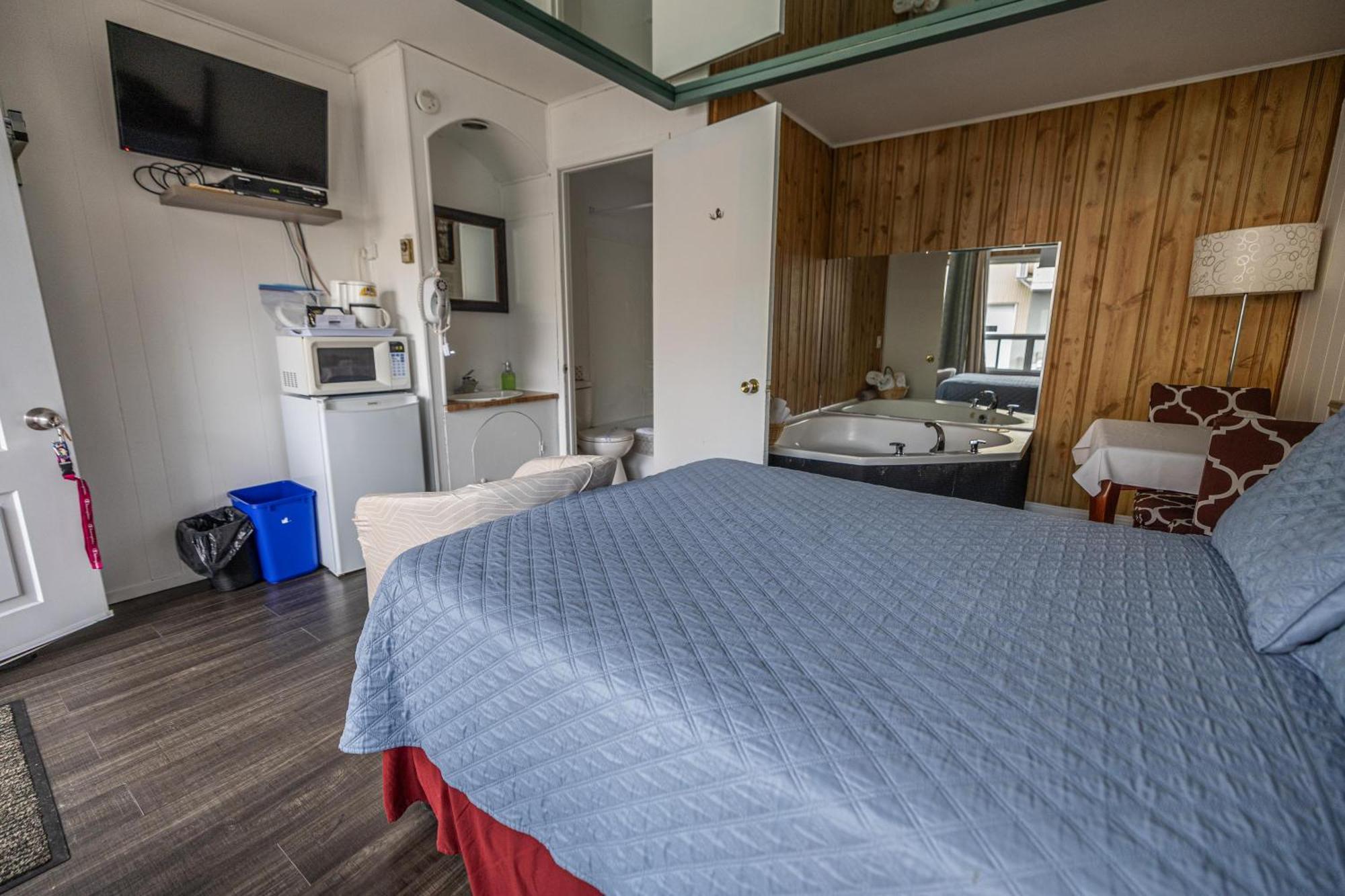 Motel Deblois Sainte-Anne-de-Beaupré Zewnętrze zdjęcie