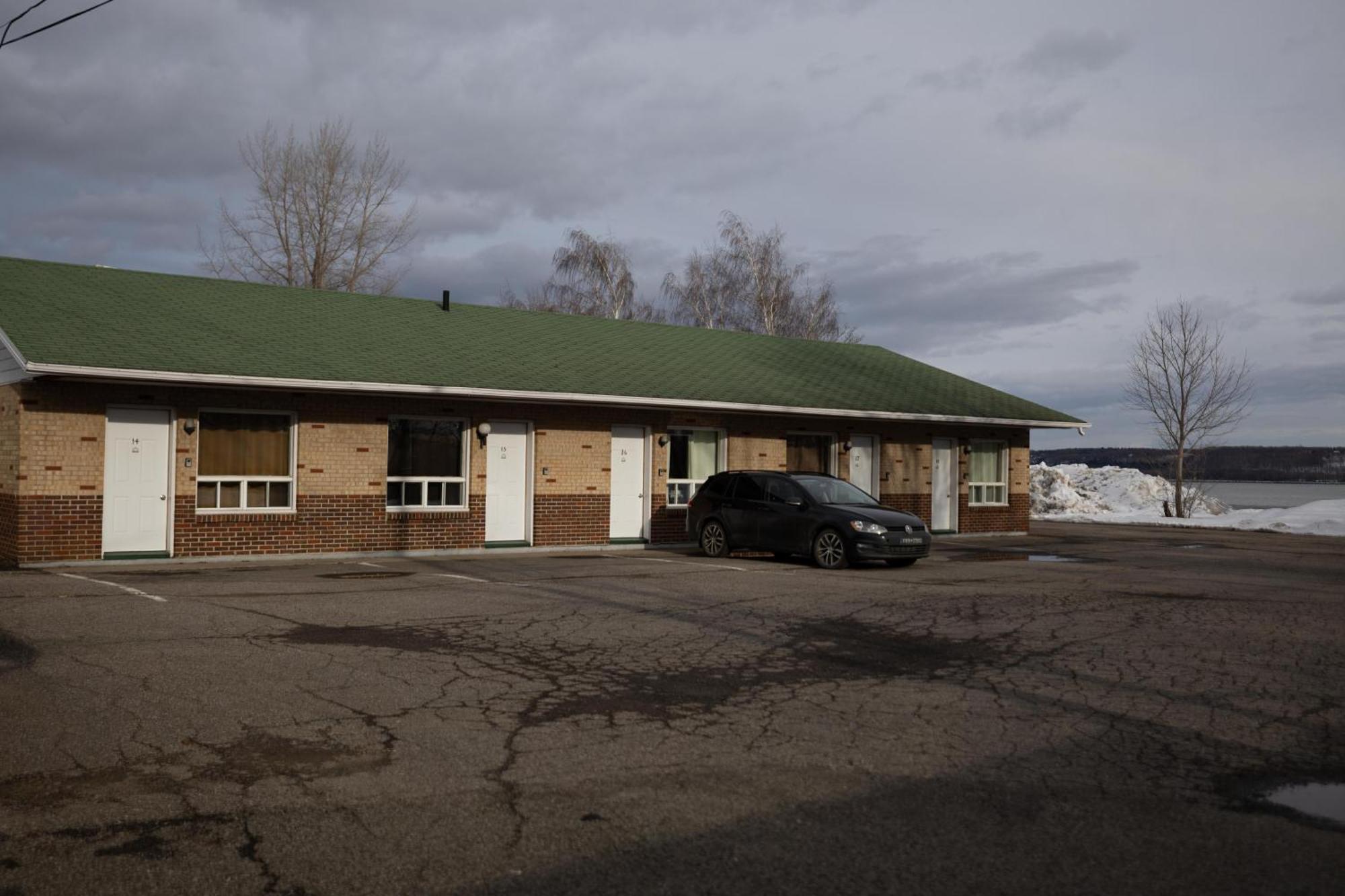 Motel Deblois Sainte-Anne-de-Beaupré Zewnętrze zdjęcie