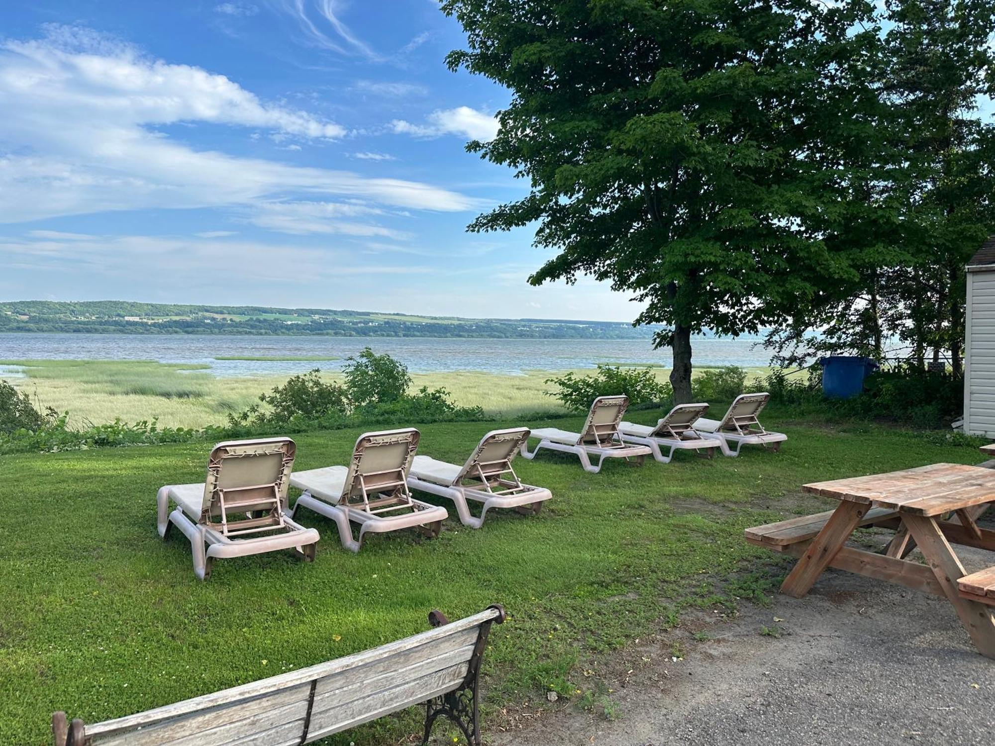 Motel Deblois Sainte-Anne-de-Beaupré Zewnętrze zdjęcie
