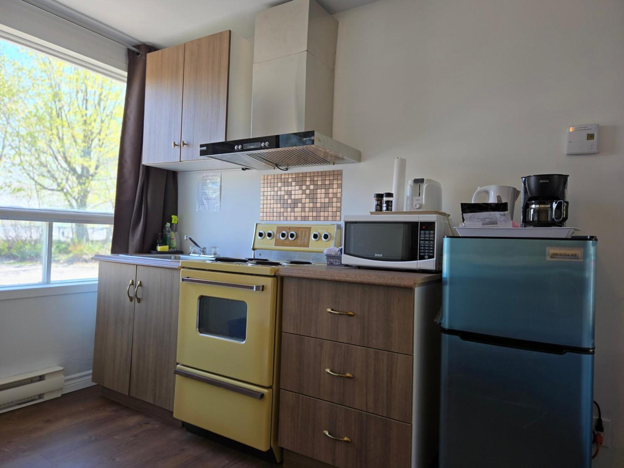 Motel Deblois Sainte-Anne-de-Beaupré Zewnętrze zdjęcie